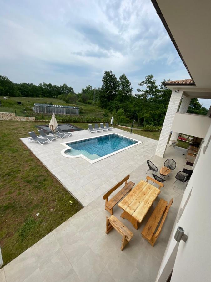 Villa Fluggi Near Labin Santalezi Kültér fotó